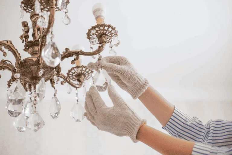 CHANDELIER CLEANING SERVICE